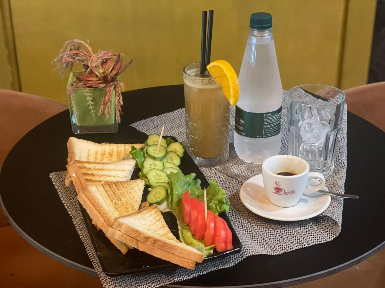 A&X Cozy And Tranquil Apartment - 24H Self Check-In Tiranë Luaran gambar